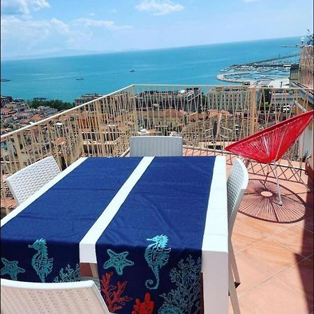 Apartmán Ti Racconto Il Mare Salerno Exteriér fotografie
